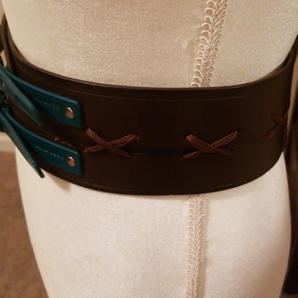 Adjustable teal and brown belt - Picture 2 of 3